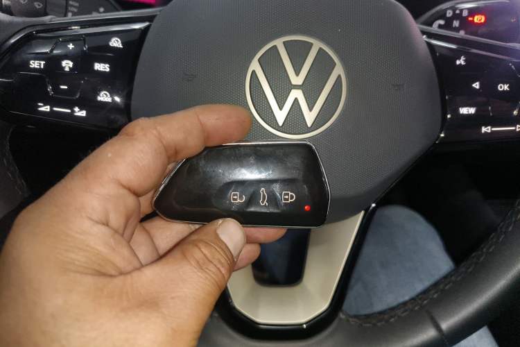 Used Volkswagen ID.UNYX 2024 Pro Long-Range Version
