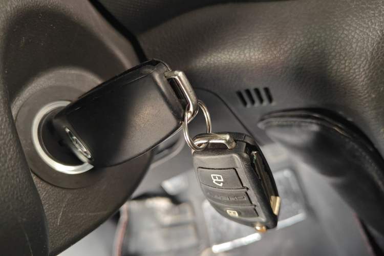 Used Chery Tiggo 3 2020 Million Global Edition 1.5L Manual Fashion Model Vehicle Key