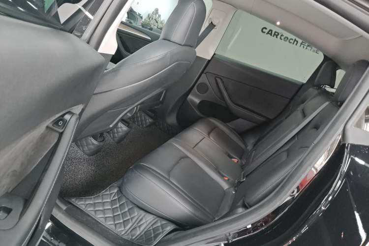 Used Tesla Model Y 2021 Standard Range Rear-Wheel Drive Version
