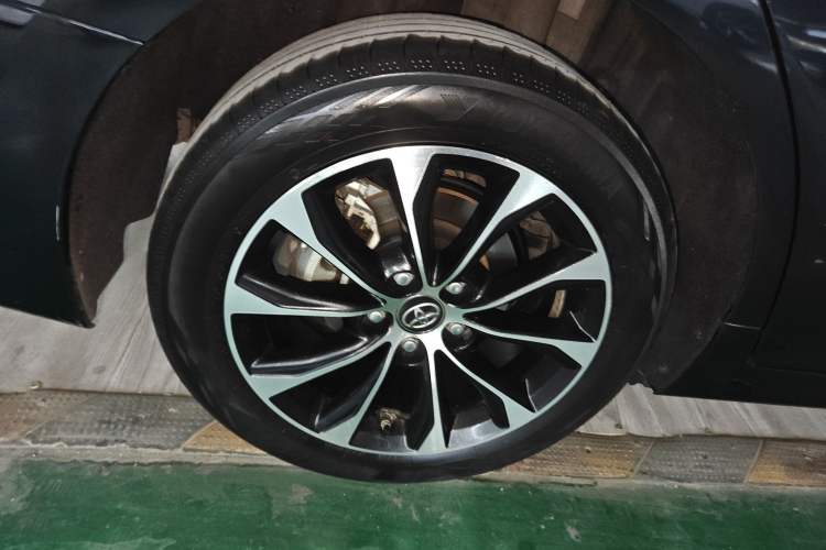 Used Toyota Avalon 2023 2.0L Luxury Edition Exterior 5