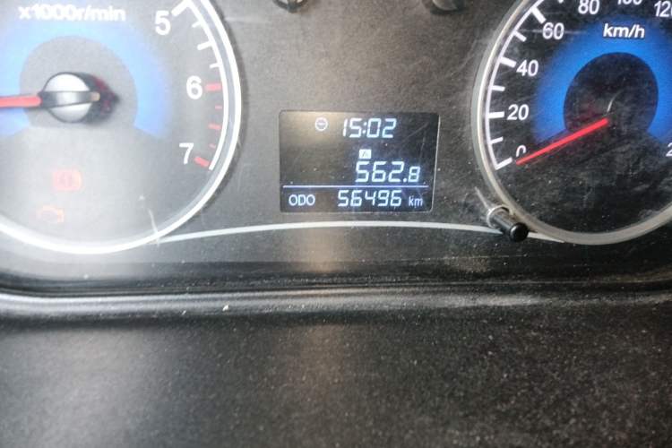 Used Dongfeng Fengon 330 2014 1.5L Manual Standard Edition DK15-02 Odometer Close Up