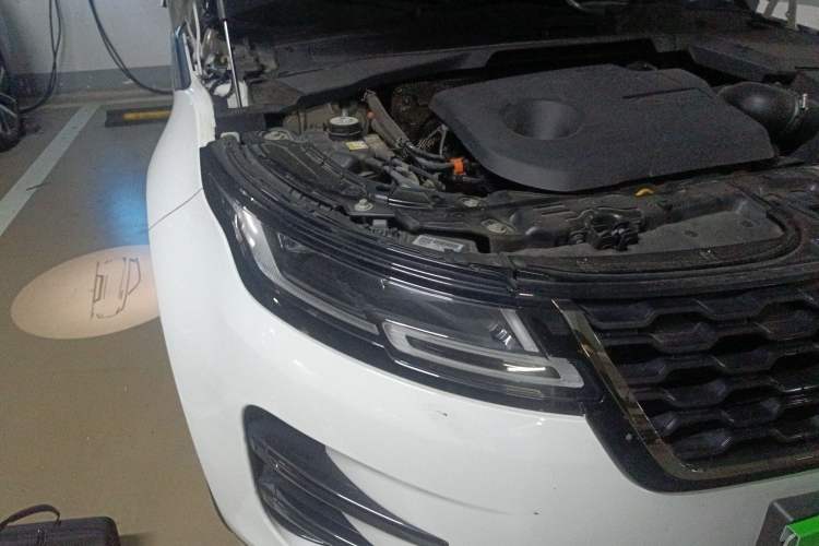 Used Land Rover Range Rover Evoque New Energy 2022 Aurora L P300e Plug-in Hybrid Electric Version
