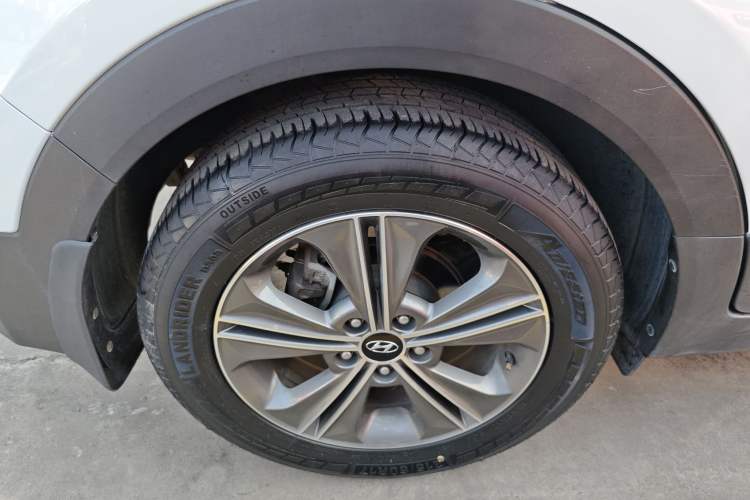 Used Hyundai ix25 2015 1.6L Automatic Two-Wheel Drive Smart GLS Trim
