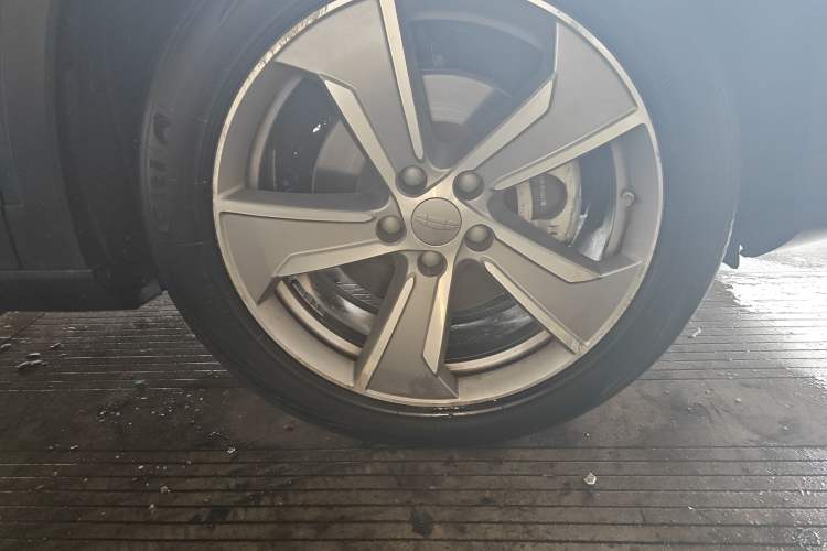 Used Geely Auto Haoyue L 2023 2.0T DCT Prestige Edition
