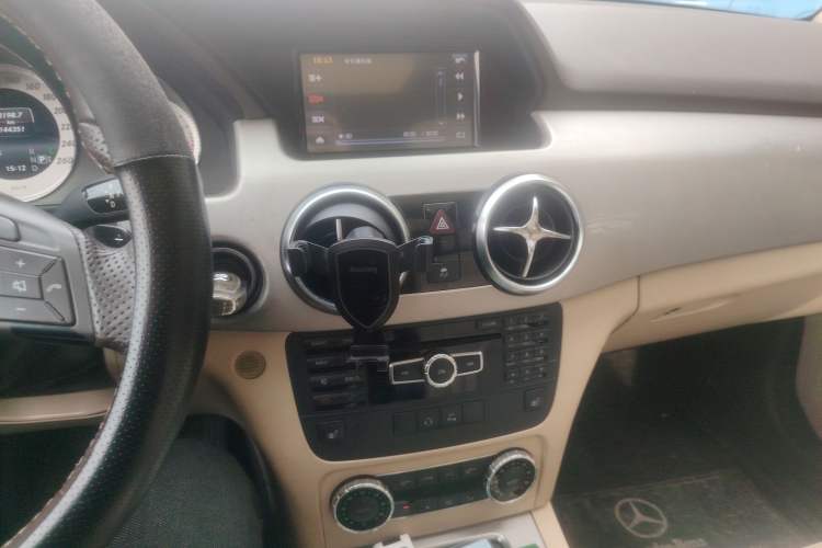 Used Mercedes-Benz GLK-Class 2013 GLK 300 4MATIC Dynamic Sunroof Model Audio And AC Panel