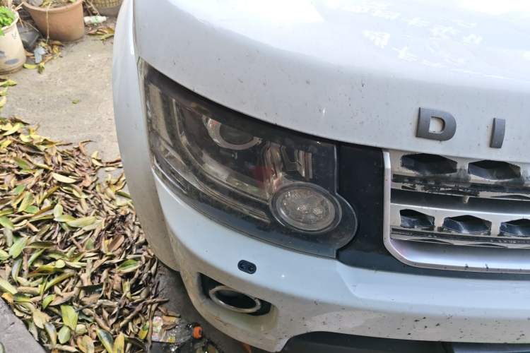 Used Land Rover Discovery 2014 3.0 SDV6 HSE Diesel Edition Right Front Headlight