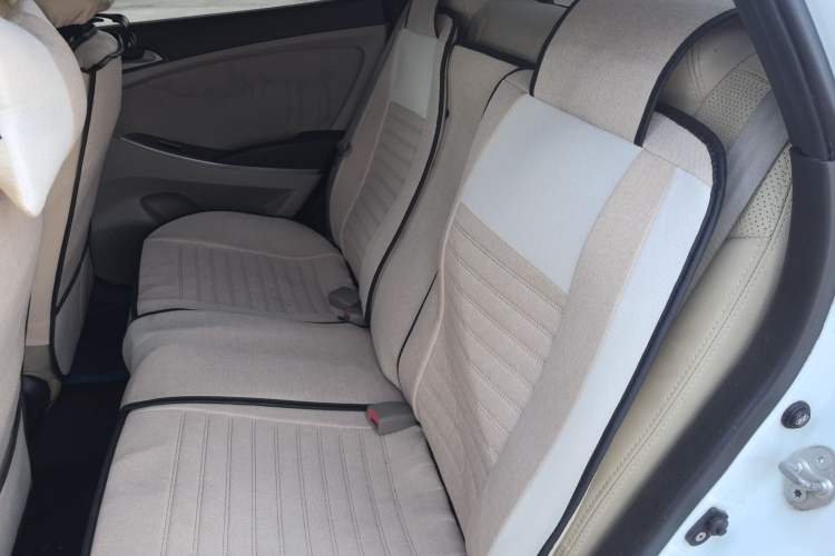 Used Hyundai Verna (older generation) 2016 1.4L Manual Smart GLS Trim
