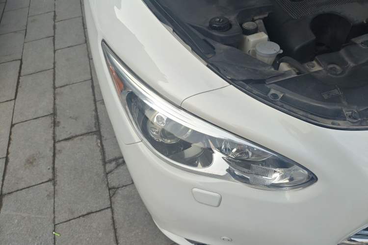 Used Infiniti JX 2013 JX35 4x4 All-Terrain Edition Right Front Headlight