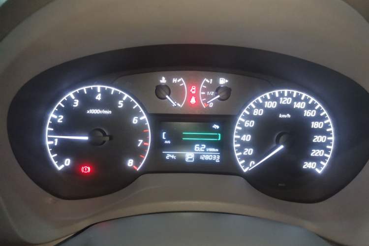 Used Nissan Sylphy 2014 1.6XV CVT Deluxe Edition Instrument Cluster
