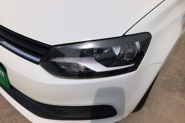 Used Volkswagen Polo 2016 1.4L Automatic Trendy Model Left Front Headlight