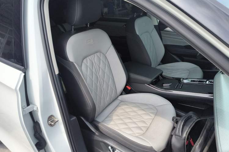 Used Volkswagen Tavendor 2023 380TSI Four-Wheel Drive R-Line Cruise Edition
