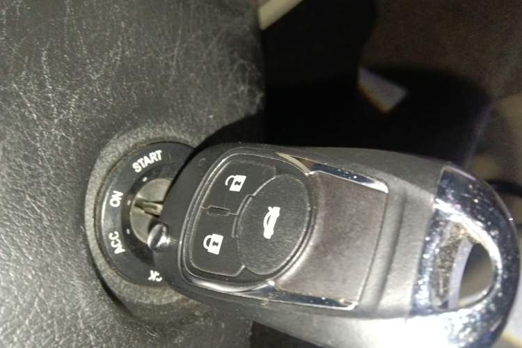 Used Buick Excelle 2015 1.5L Manual Classic Trim