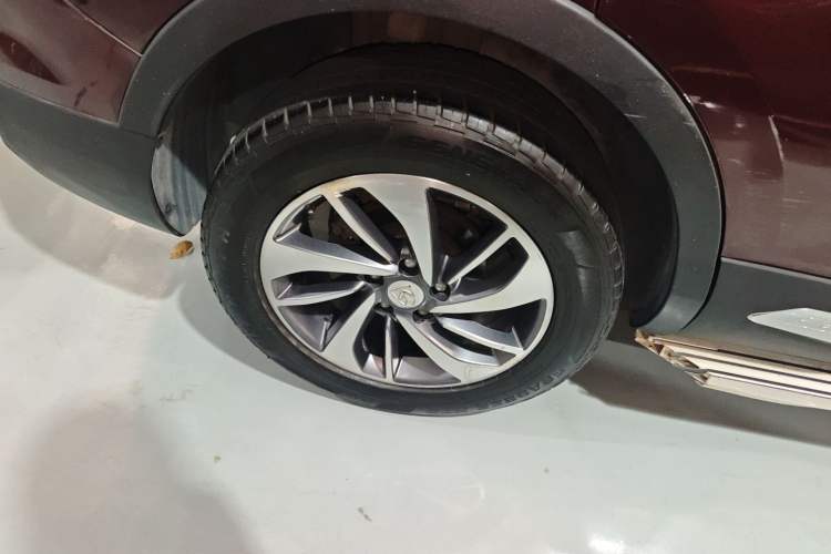 Used Baojun 560 2015 1.8L manual luxury version