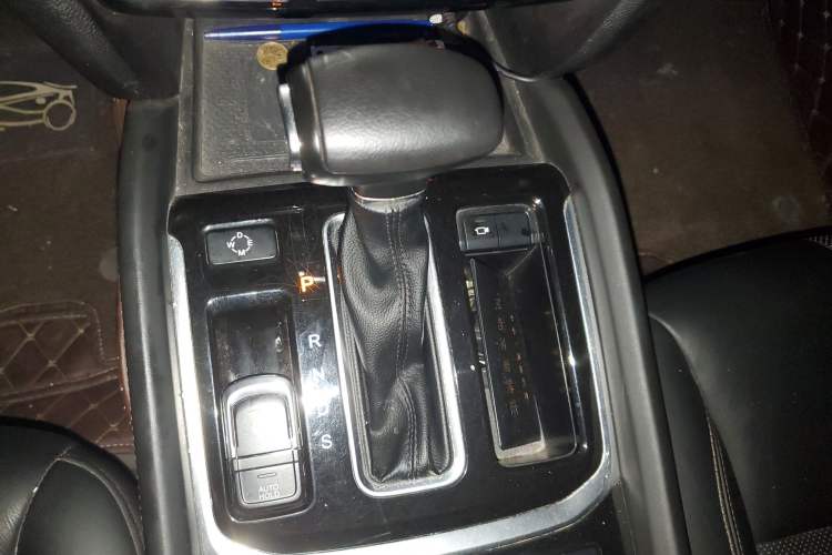 Used GAC Trumpchi GS8 2017 320T Two-Wheel Drive Luxury Smart Connectivity Version (7 Seats)