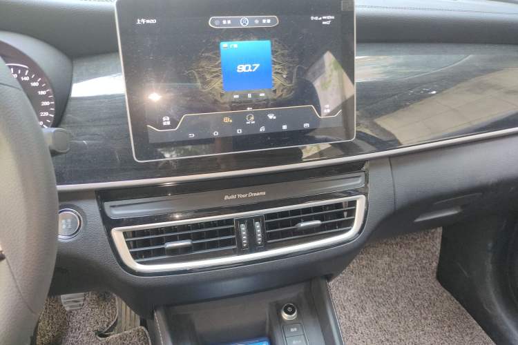 Used BYD Song MAX 2019 1.5T Manual Smart Connect Ruiyi Sunroof Model 6 Seats China VI Standard
