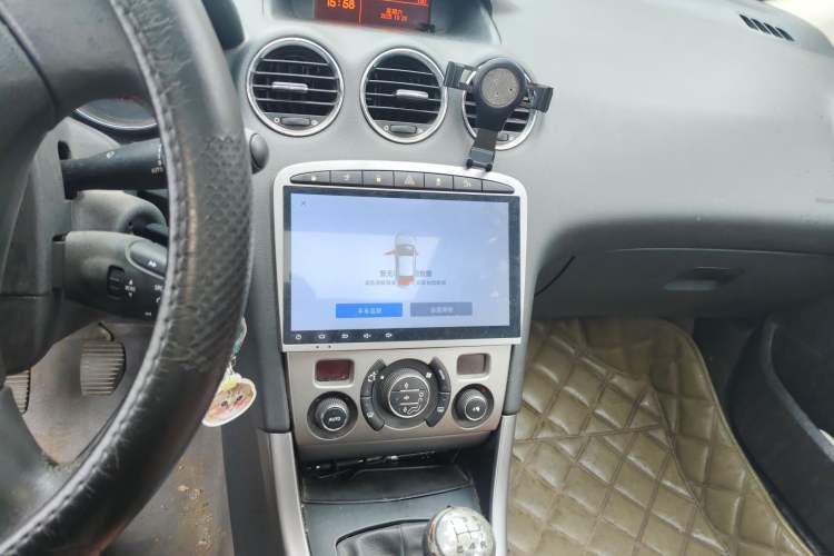 Used Peugeot 408 2011 2.0L Manual Luxury Edition