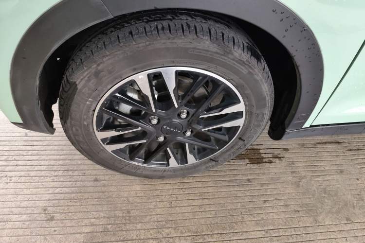 Used Chery Little Ant 2023 301km True Love Plus Version Lithium Iron Phosphate Left Front Wheel Hub