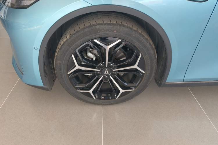 Used Deepal L07 2024 230Max Qiankun Intelligent Driving ADS SE Range-Extended Version