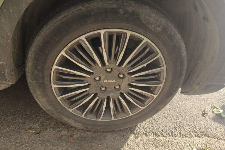 Used Sinotruk VGV U70 2020 1.5T Manual Elite Sunroof Version 6 Seats
