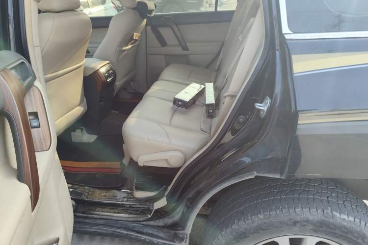 Used Toyota Prado 2019 2.7L VX External Mount – Middle East