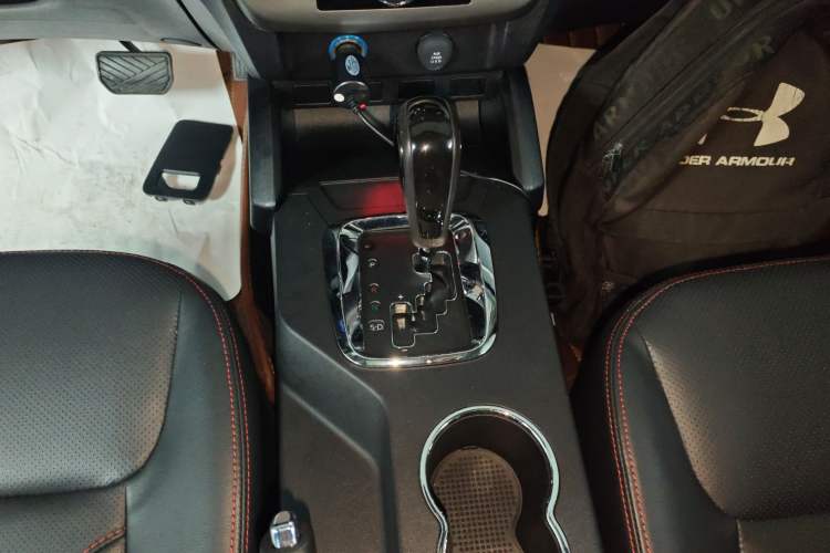 Used Geely Auto GX7 2014 2.0L Automatic Luxury Version