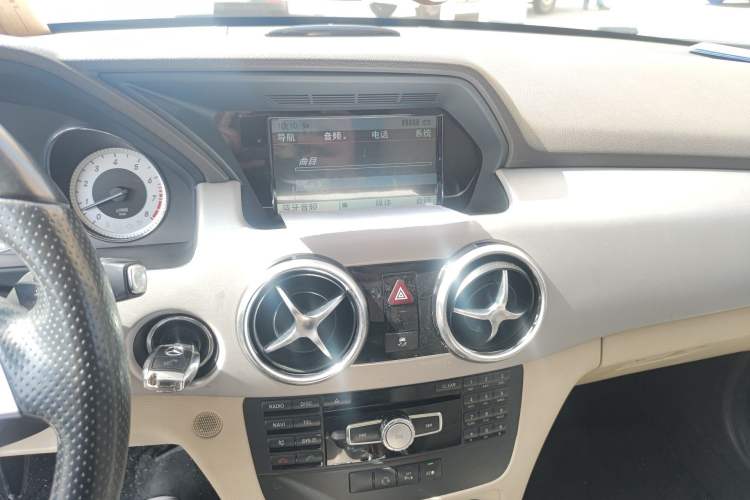 Used Mercedes-Benz GLK-Class 2015 GLK 260 4MATIC Dynamic Edition Ultimate Version