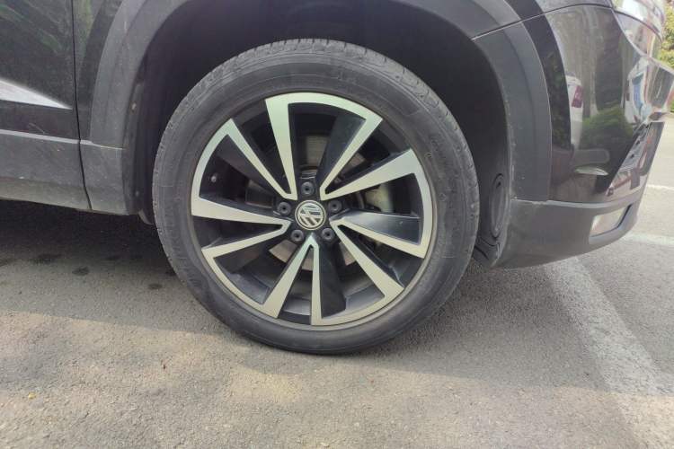 Used Volkswagen Tharu 2019 280TSI Two-Wheel Drive Luxury Version China VI Standard Right Front Wheel Hub