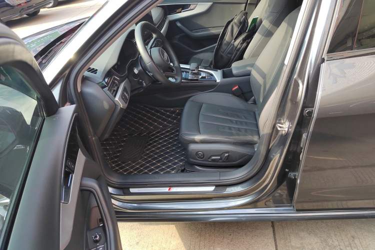 Used Audi A4 2023 Avant 40 TFSI Fashionable and Dynamic Model