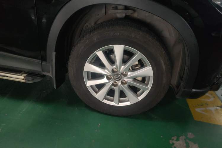 Used Mazda CX-5 2014 2.0L Automatic Two-Wheel Drive Urban Version Right Front Wheel Hub