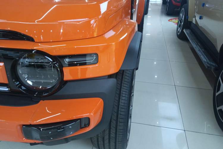 Used iCAR V23 2026 Model V23S 501 Four-Wheel Drive Peak Performance Edition Left Front Headlight