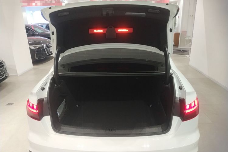 Used Audi A4L 2022 40 TFSI Luxury Dynamic Model
