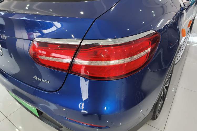 Used Mercedes-Benz GLC Coupe 2018 GLC 260 4MATIC Coupe SUV