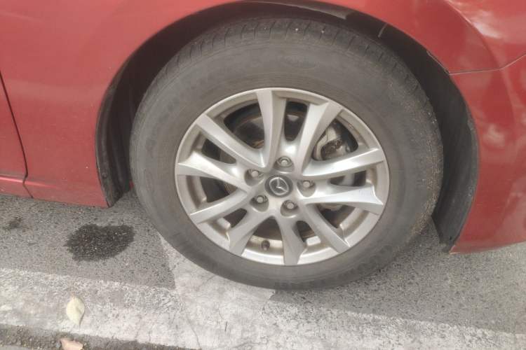 Used Mazda 3 Axela 2016 Sedan 1.5L Automatic Luxury Model