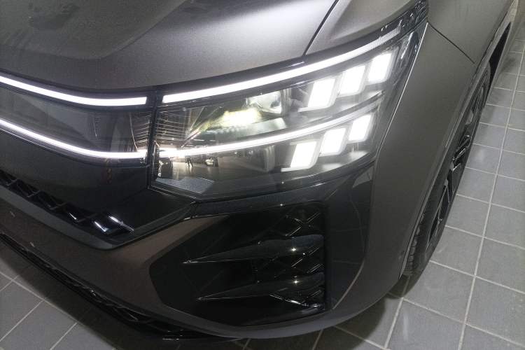 Used Volkswagen Teramont 2025 Tiguan Pro 450TSI Four-Wheel Drive Summit Edition Left Front Headlight