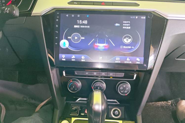 Used Volkswagen Magotan 2018 330TSI DSG Advanced Model Audio And AC Panel