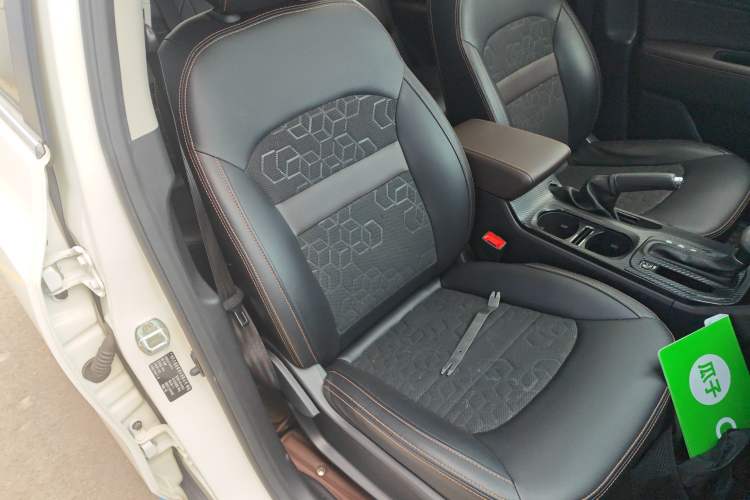 Used GAC Trumpchi GS3 2017 150N Automatic Elite Edition Right Front Seat