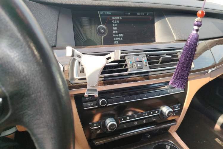 Used BMW 7 Series 2009 740Li Leading Model Audio And AC Panel