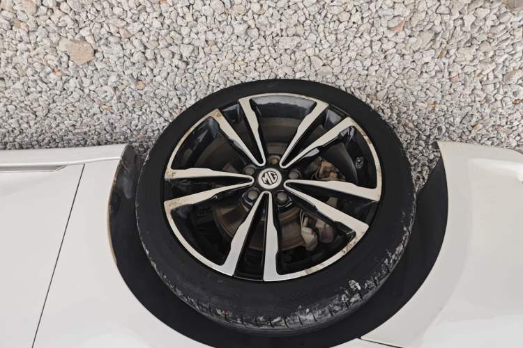 Used MG 6 2017 20T Automatic Trophy Prestige Internet Edition China V Standard Left Front Wheel Hub