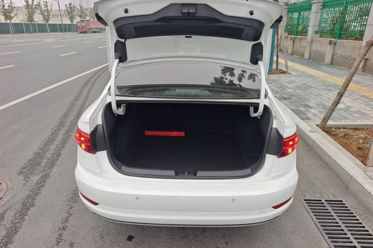 Used Volkswagen Sagitar 2019 200TSI DSG Comfort Version China VI Standard Trunk