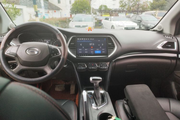 Used GAC Trumpchi GS4 2015 200T G-DCT Elite Edition Center Console