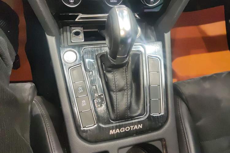 Used Volkswagen Magotan 2018 330TSI DSG Luxury Model