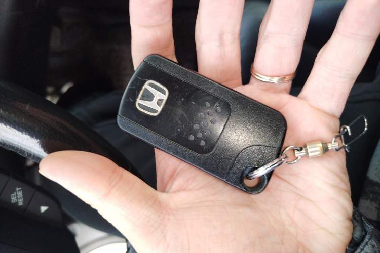 Used Honda CR-V 2013 2.4L two-wheel drive luxury version