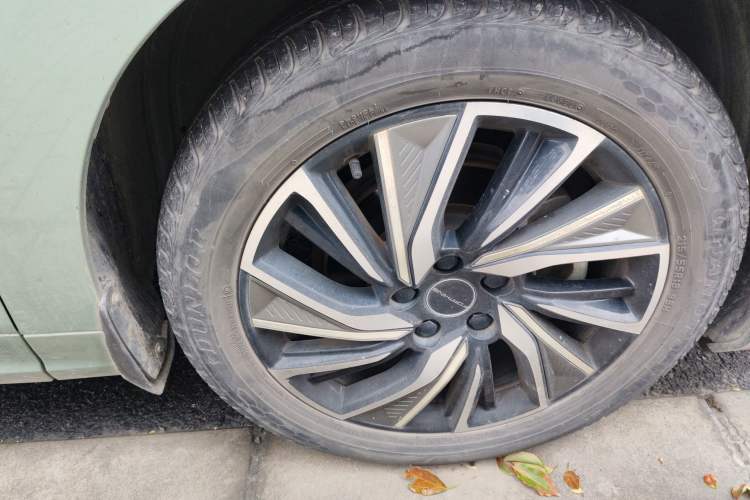 Used FORTHING Yacht 2022 1.5T DCT Chasing-the-Waves Edition Right Front Wheel Hub