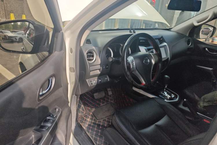 Used Nissan Terra 2018 2.5L Automatic 2WD Luxury Edition Driver Seat