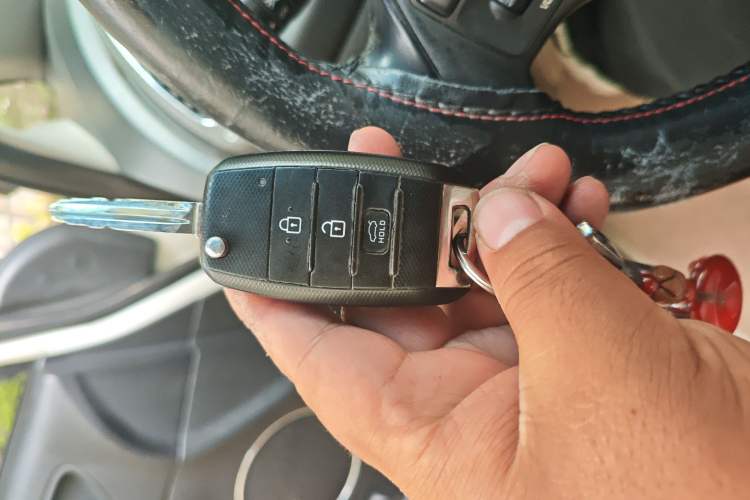 Used Kia K3S 2014 1.6L Manual GLS Vehicle Key