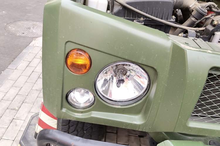 Used BAW Warrior 2021 2.4T Three-Door Four-Wheel Drive Short Wheelbase Gasoline Version China VI Emission Standard Right Front Headlight