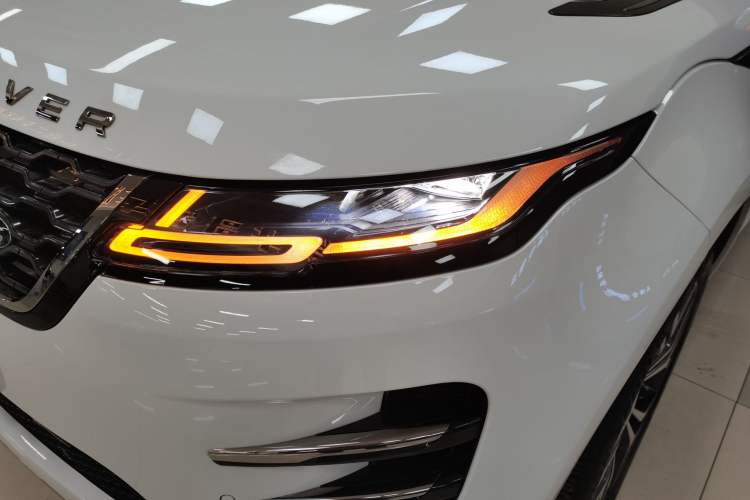 Used Land Rover Range Rover Evoque 2023 Aurora L 249 PS Luxury Edition
