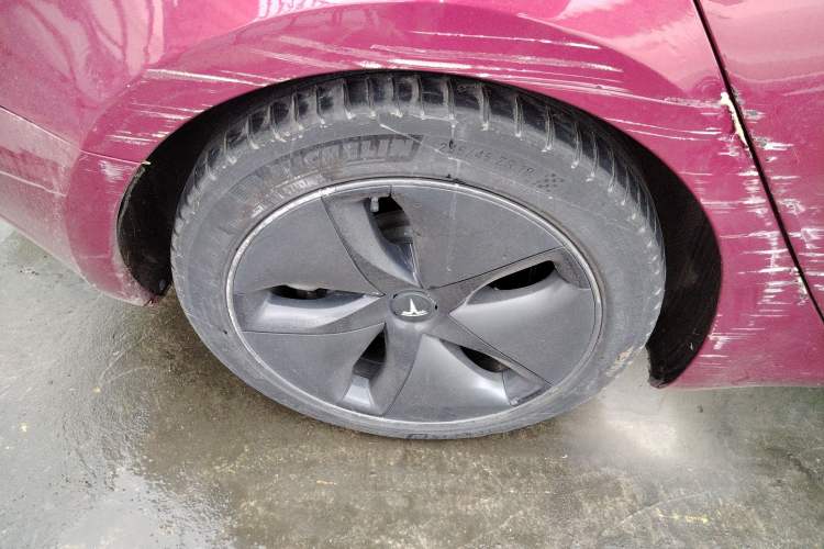 Used Tesla Model 3 2019 Long-Range Rear-Wheel-Drive Version
