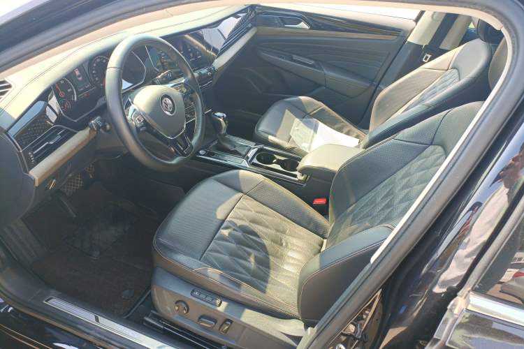 Used Volkswagen Passat New Energy 2020 430 PHEV Hybrid Luxury Edition China VI Standard Left Front Seat