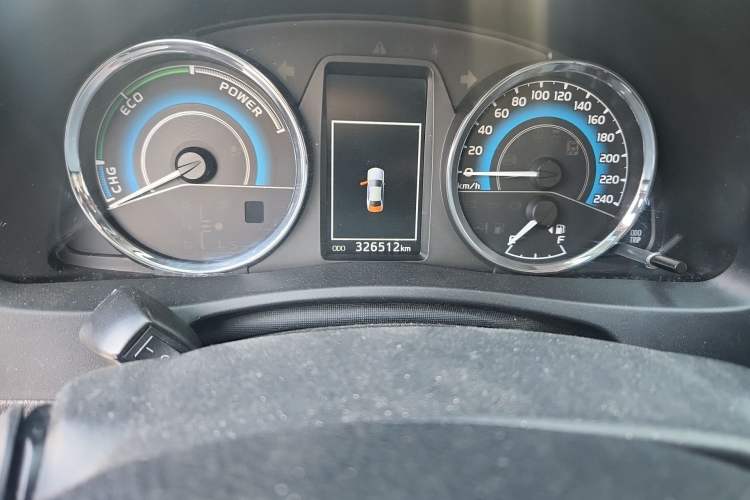 Used Toyota Corolla 2018 Dual-Engine 1.8L E-CVT Smart Edition
